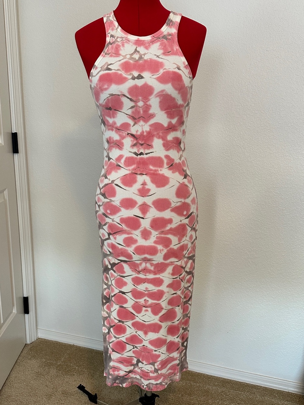WFB Sleeveless Pink Tie-Dye Racerback Maxi Dress small